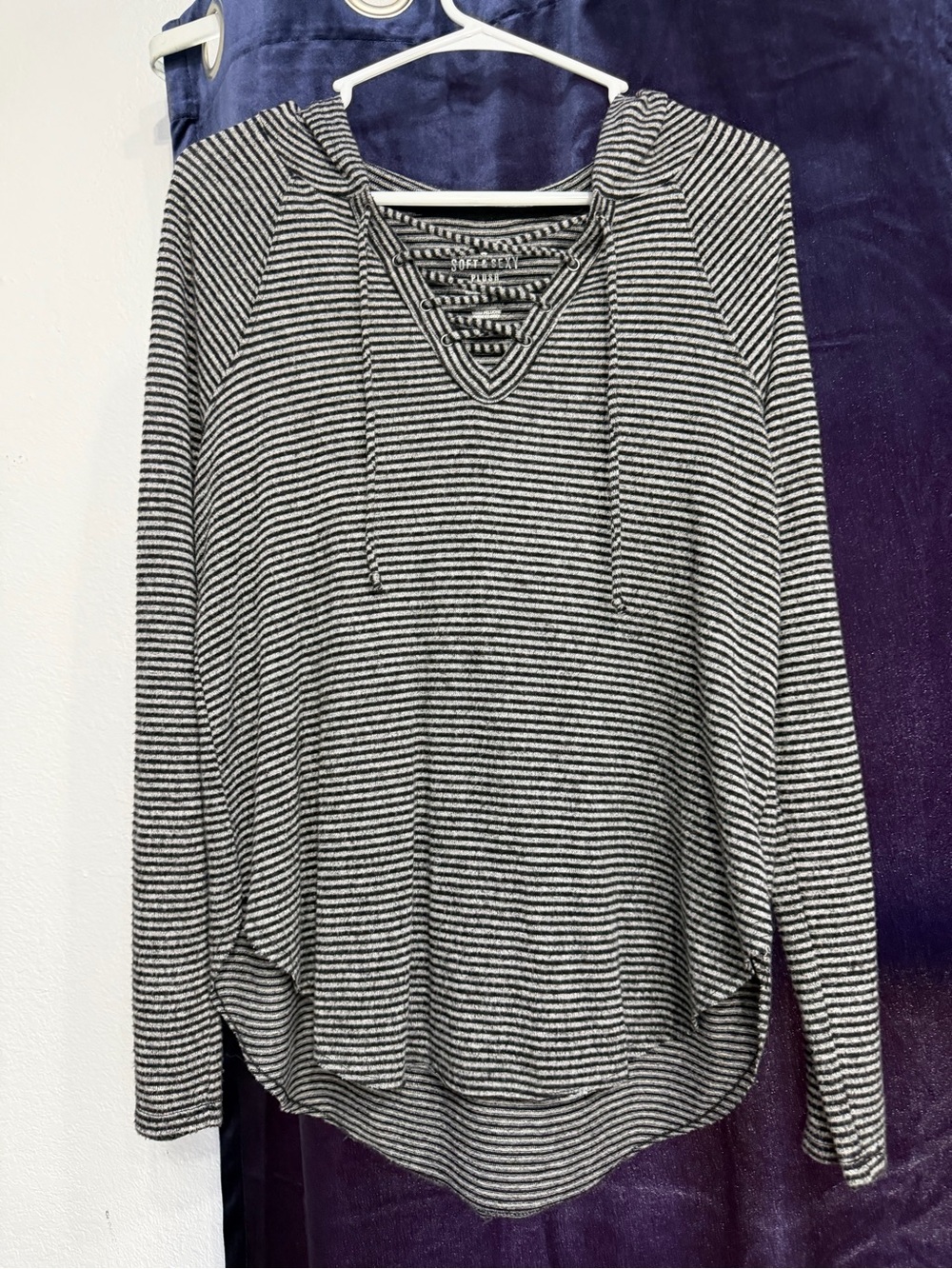 American Eagle Outfitters Black & White Striped Lace-Up Hoodie
